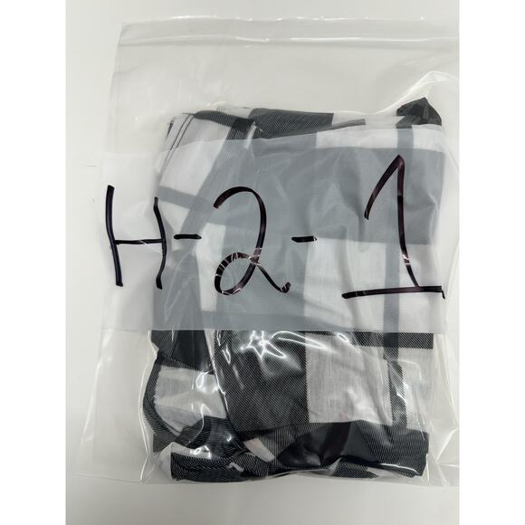 French Laundry Womens Shirt Size XL Black White Plaid Long Sleeve Button Up - Picture 12 of 12